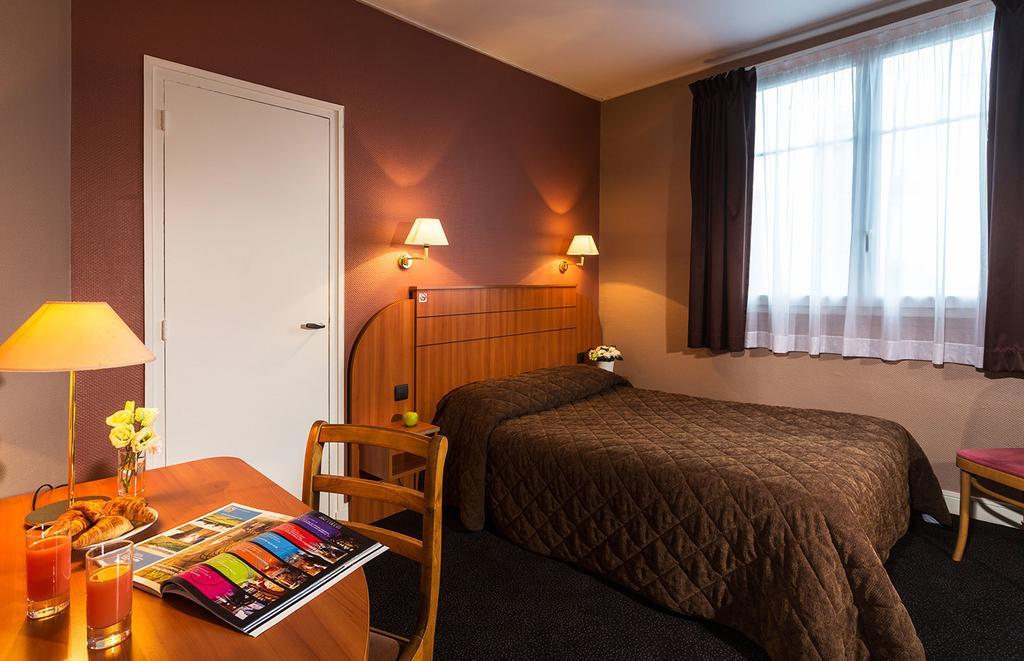 Hotel Astrid Руан Экстерьер фото