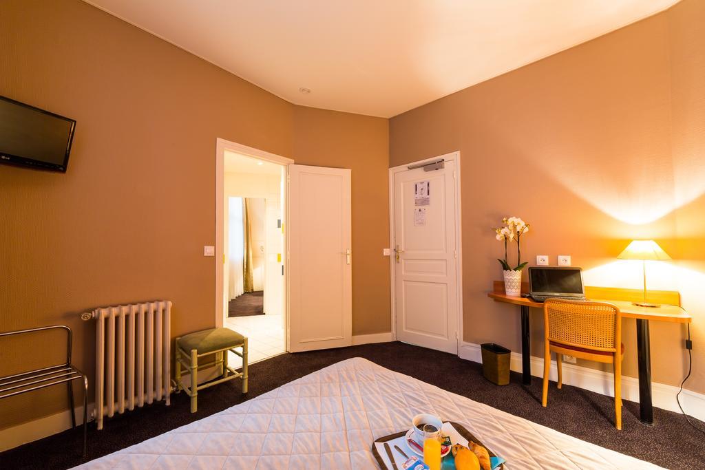 Hotel Astrid Руан Экстерьер фото