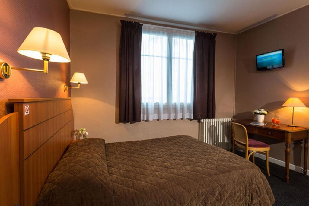Hotel Astrid Руан Экстерьер фото